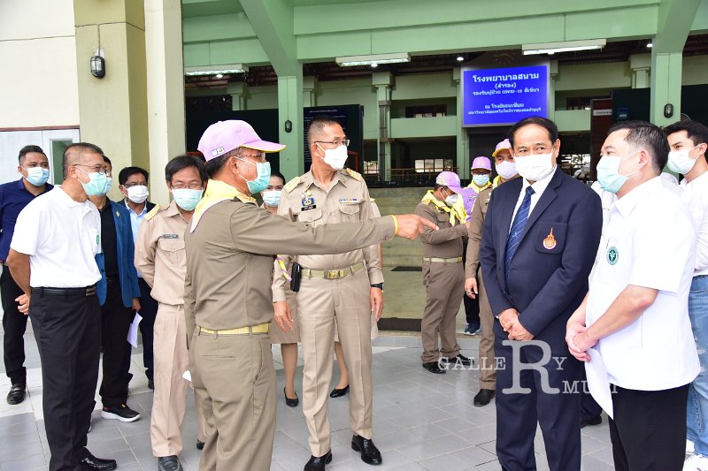 20210426-Governor inspects field hospitals-161.JPG